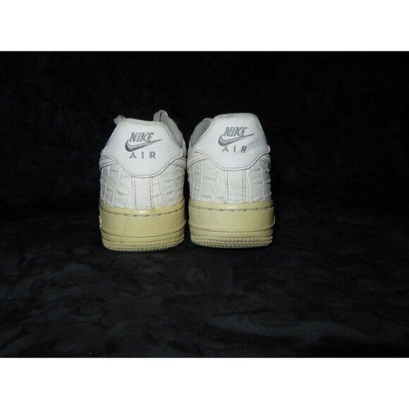 Nike Air Force 1 '07 LV8 White Croc Embossed Leather Low Top Sneakers 749144 103 - Picture 3 of 8